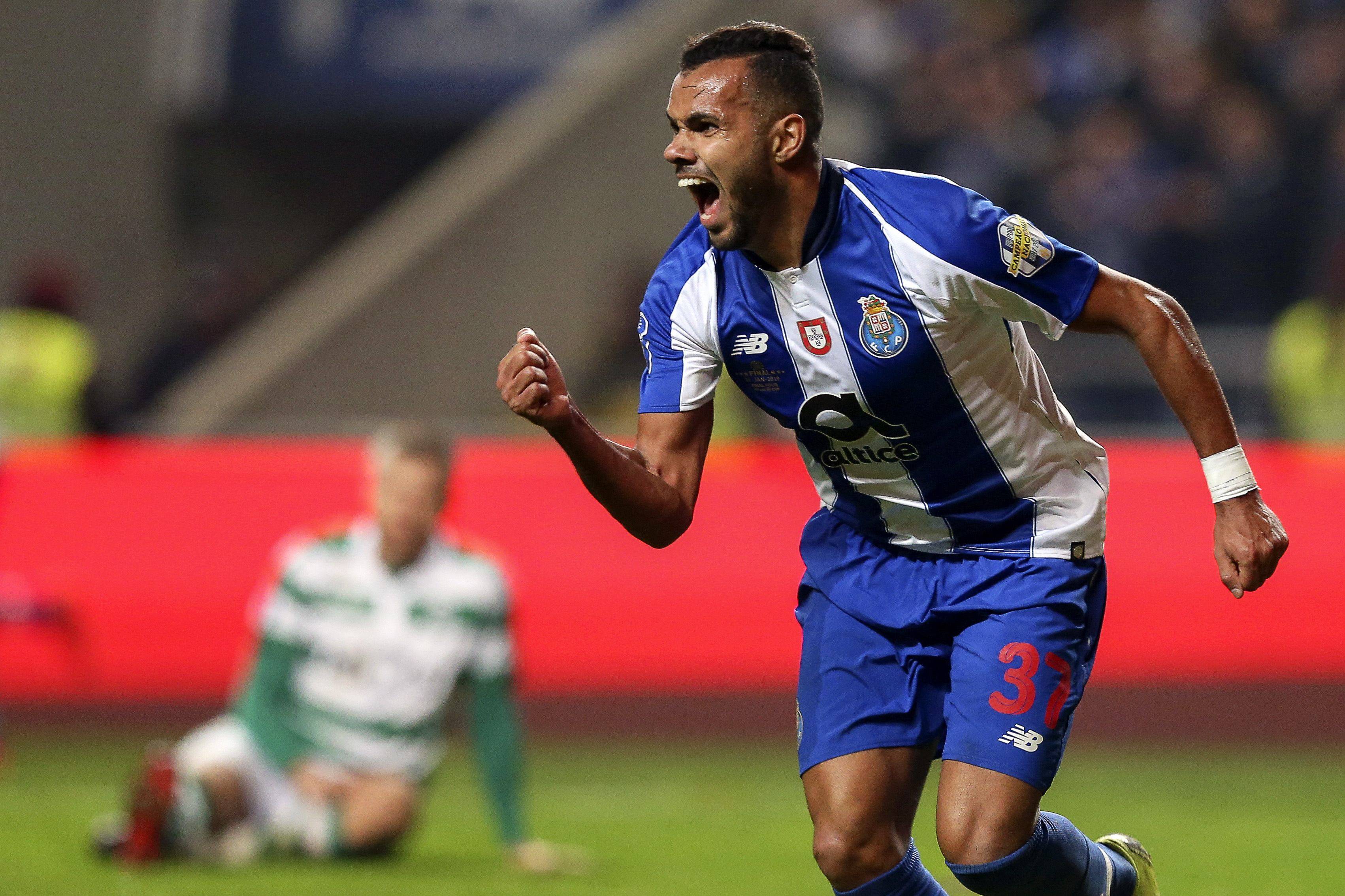 冲刺阶段波尔图调整名单以备德甲，内部沟通环节打磨，压力陡增，赛程密集仍需轮换的简单介绍