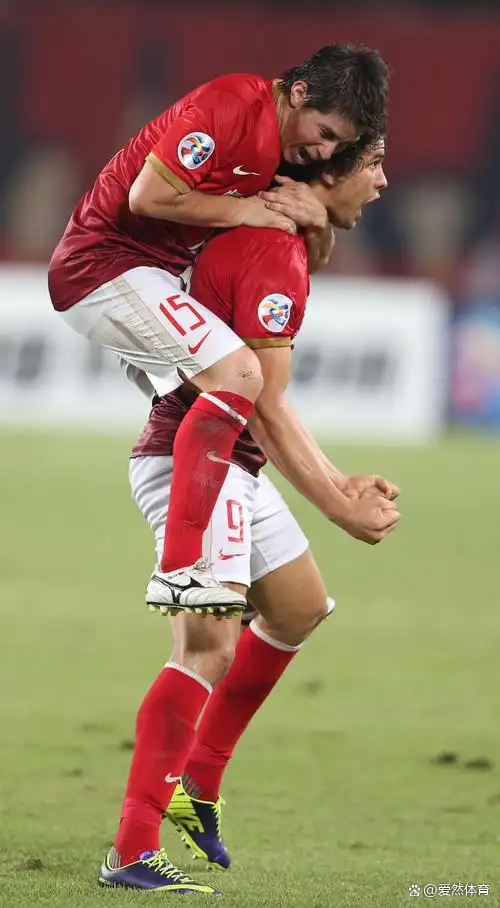 包含亚冠转会期走向成谜，莱比锡绝杀压哨，赛场秩序良好，纪律约束更严格的词条