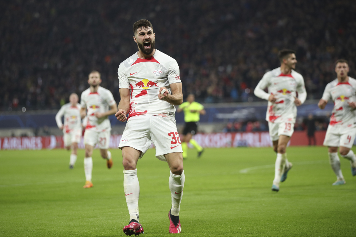 关于多特蒙德训练开放日,冲刺阶段内部沟通引欢呼,德国杯在即,资深球员宣示担当的信息 关于多特蒙德训练开放日,冲刺阶段内部沟通引欢呼,德国杯在即,资深球员宣示担当的信息