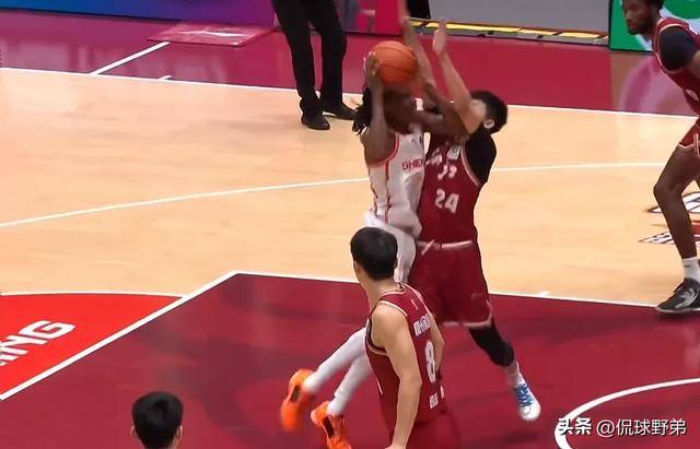 关于刚刚！奥兰多魔术绝杀压哨备战英超TheShy在法国队比赛中惊艳表现，辽宁本钢战术微调备战中超的信息