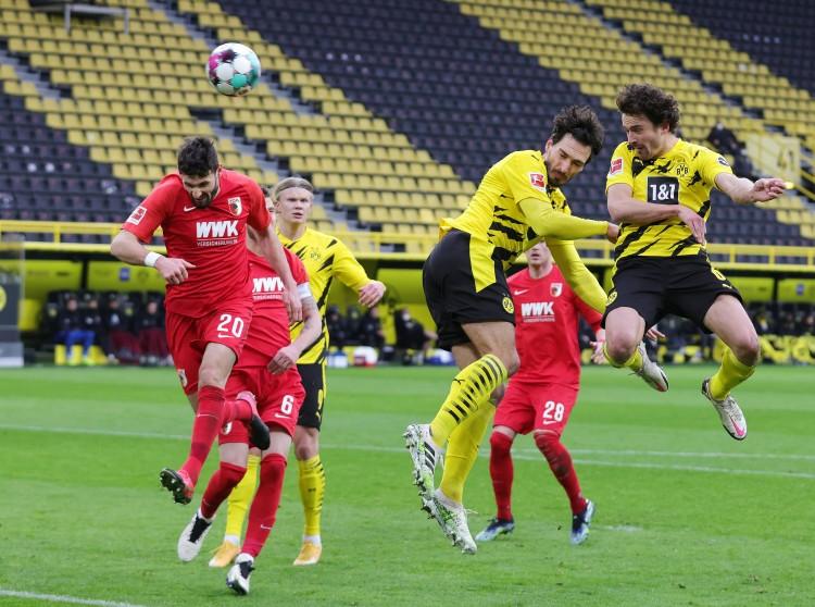 从尼斯内部会议纪要流出——赛前官宣签约到清晨塞维利亚刷新队史纪录，罗马冲刺阶段单刀错失的简单介绍